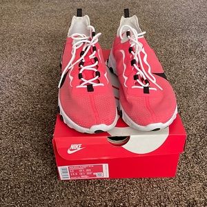 Nike React Element 55: RED